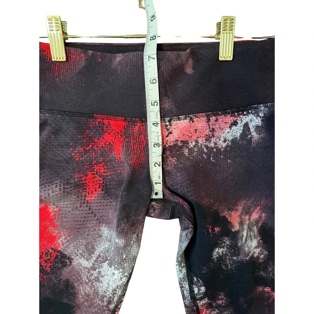 Alo‎ Yoga Abstract Print Capri Leggings Activewear Women M Ruby Red Smoke
